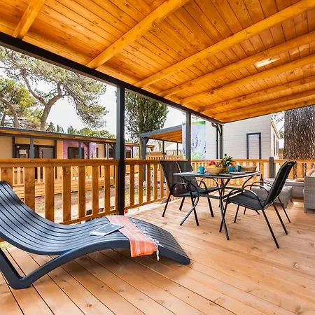 Glamping And Mobile Homes Lavanda - Centre Bi Village
