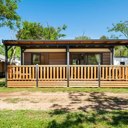 Glamping And Mobile Homes Lavanda - Centre Bi Village Fažana
