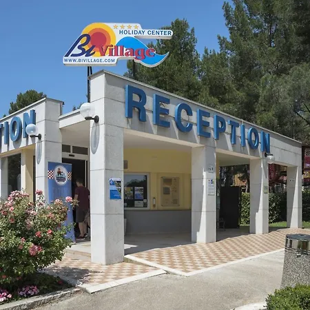 Glamping And Mobile Homes Lavanda - Centre Bi Village فاجانا