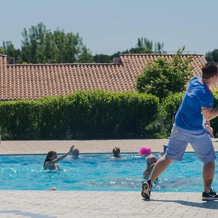 Glamping And Mobile Homes Lavanda - Centre Bi Village فاجانا