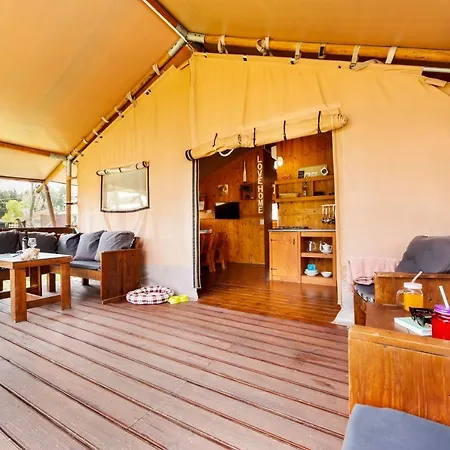 منتزه العطل Glamping And Mobile Homes Lavanda - Centre Bi Village 4*
