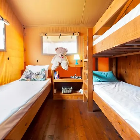 Glamping And Mobile Homes Lavanda - Centre Bi Village منتزه العطل فاجانا