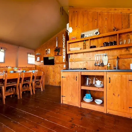 Glamping And Mobile Homes Lavanda - Centre Bi Village