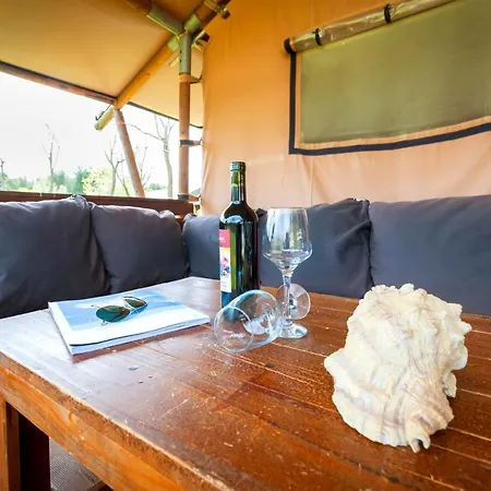 منتزه العطل Glamping And Mobile Homes Lavanda - Centre Bi Village 4*