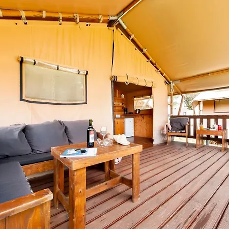 Centre Bi Village - Glamping And Mobile Homes Lavanda 4* Fažana