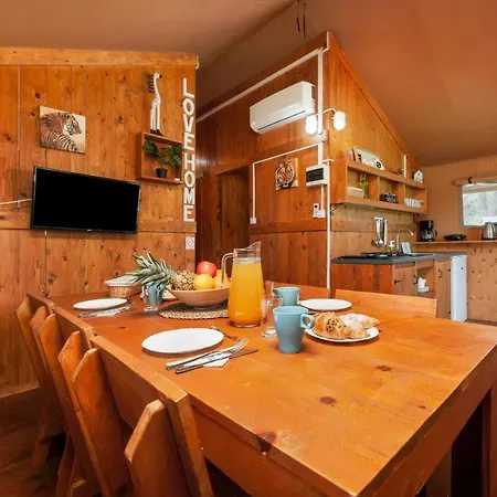 منتزه العطل Glamping And Mobile Homes Lavanda - Centre Bi Village فاجانا