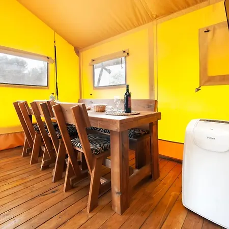 Centre Bi Village - Glamping And Mobile Homes Lavanda Tatil parkı 4*