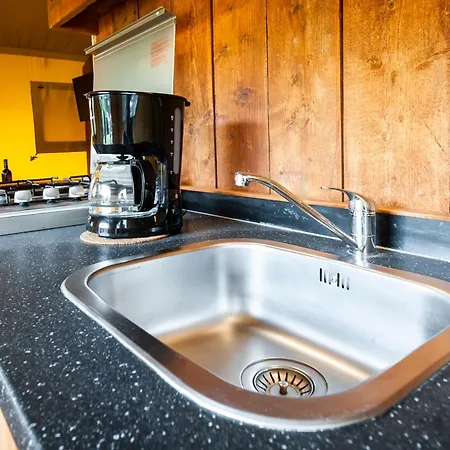 Centre Bi Village - Glamping And Mobile Homes Lavanda 4*