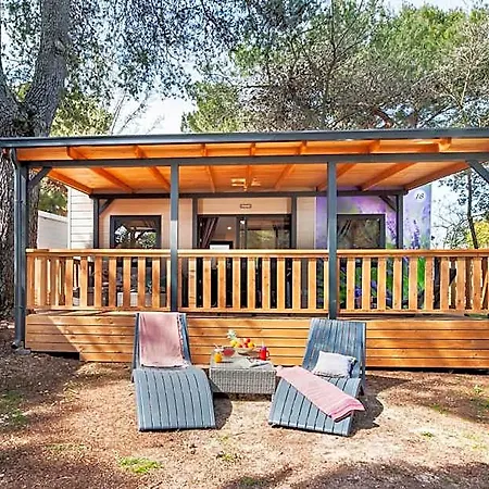 Tatil parkı Centre Bi Village - Glamping And Mobile Homes Lavanda